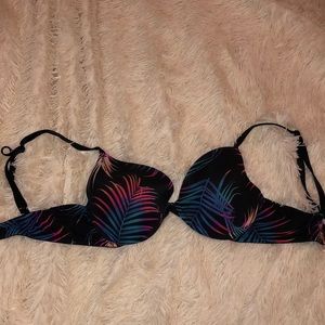 PINK VICTORIA’S SECRET BRA